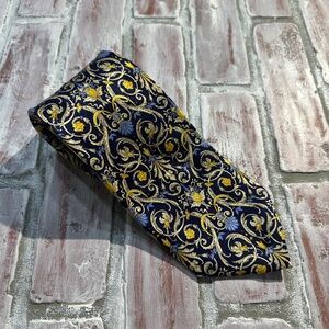 Sinsabang Neckwear Co Blue Yellow Flowers 100% Silk Made in Korea Neck Tie